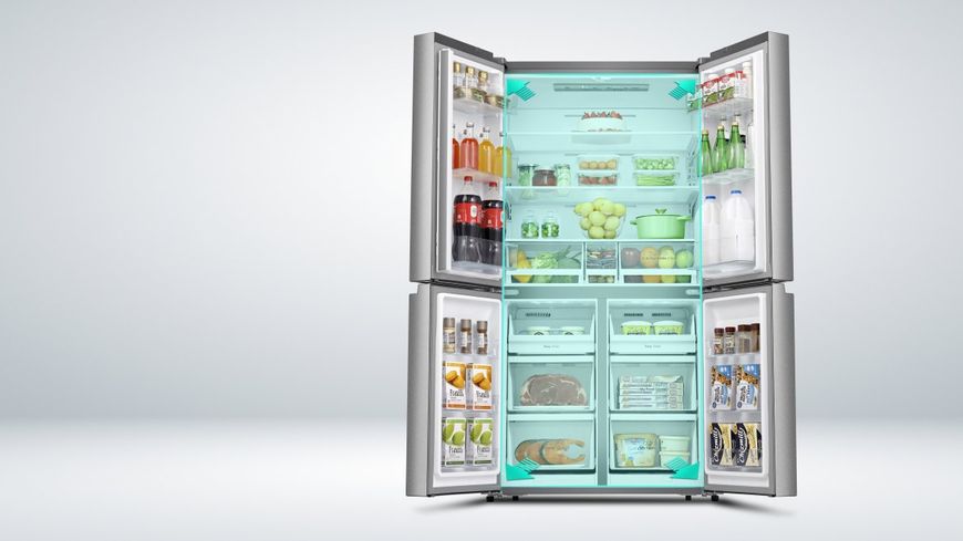 Холодильник з морозильною камерою Hisense RQ563N4SWF1 h1 фото