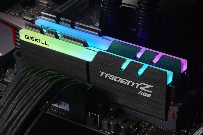 Пам'ять для настільних комп'ютерів G.Skill 32 GB (2x16GB) DDR4 3200 MHz Trident Z RGB For AMD (F4-3200C16D-32GTZRX) 338976 фото